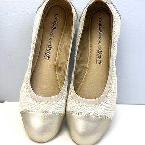 Croft &‎ Barrow- White/Silver Flats, Stretch
